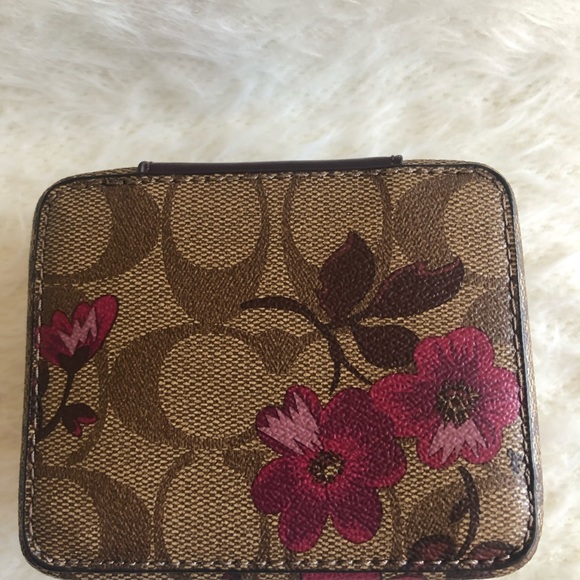 COACH Jewelry box - Picture 4 of 8